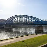 Atmospheric Close To The Vistula Boulevards By Renters Lejlighed *