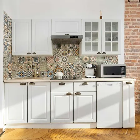 Atmospheric Close To The Vistula Boulevards By Renters *