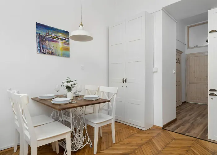 Atmospheric Close To The Vistula Boulevards By Renters *