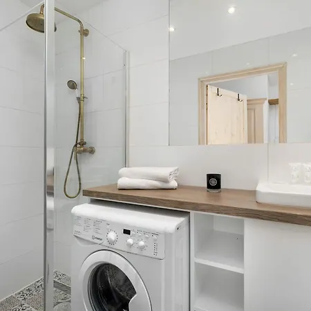 Apartment Atmospheric Close To The Vistula Boulevards By Renters